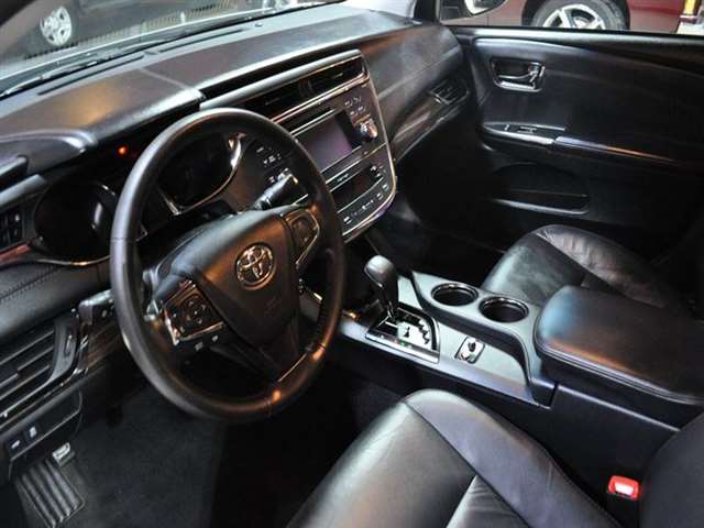 2013 Toyota Avalon XLE 4dr Sedan